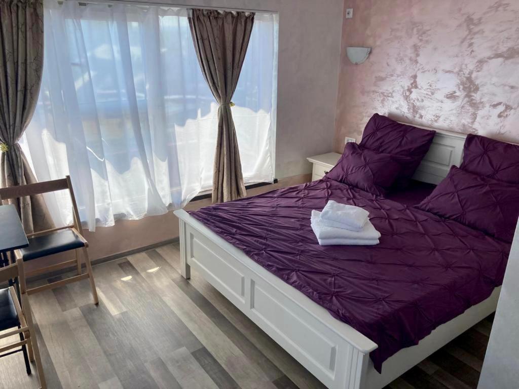 Ferienwohnung Rez Iasi Exterior foto